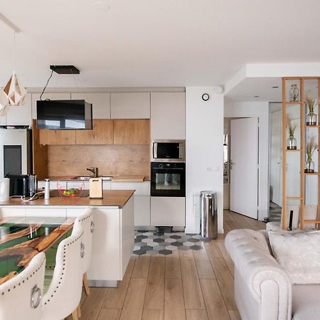 Elise De Roche Equipe Balcon Parking Rer B Apartamento Le Bourget Exterior foto