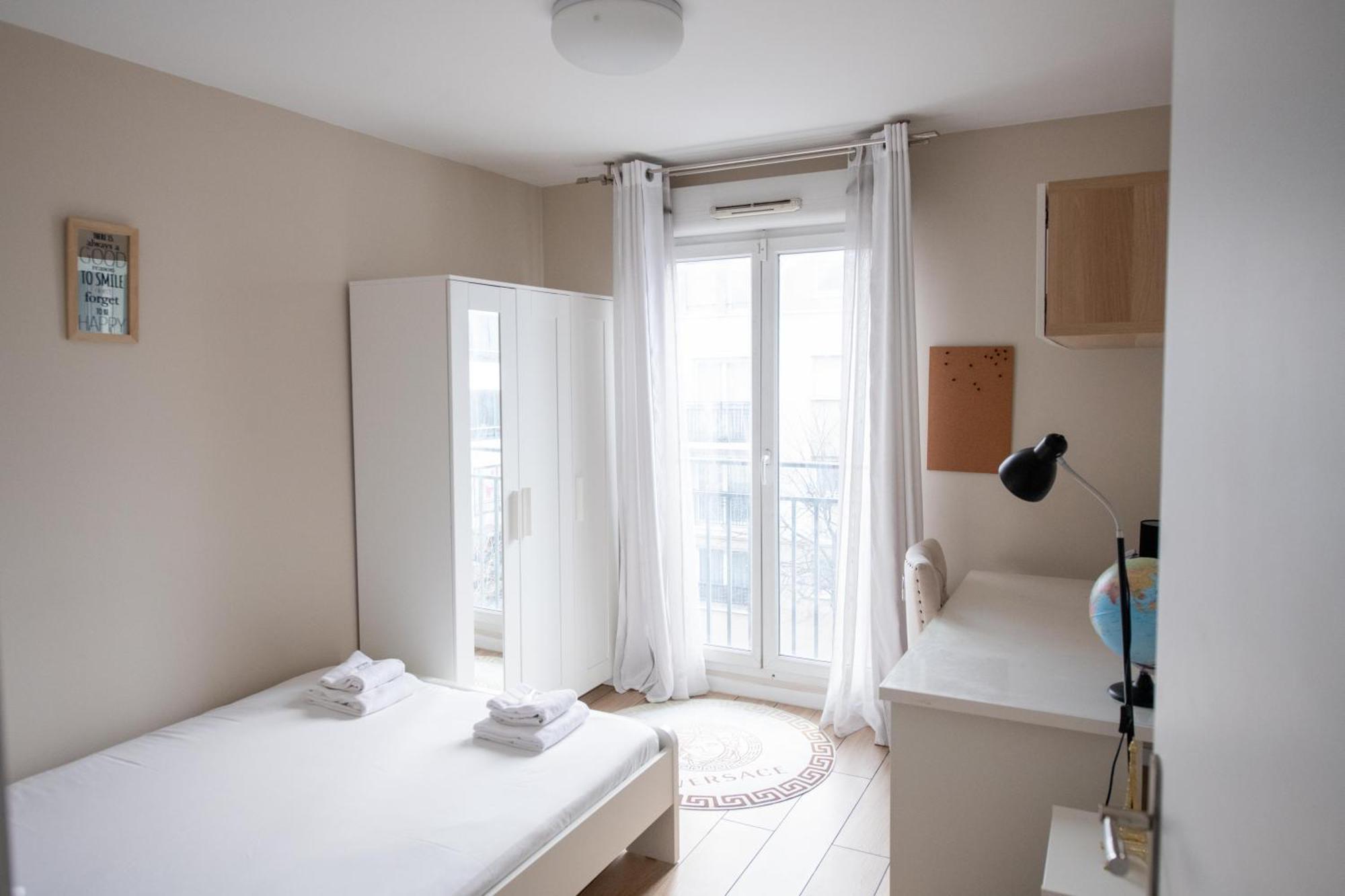 Elise De Roche Equipe Balcon Parking Rer B Apartamento Le Bourget Exterior foto
