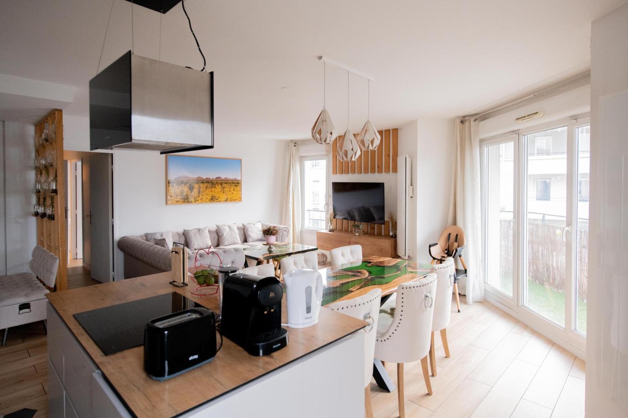 Elise De Roche Equipe Balcon Parking Rer B Apartamento Le Bourget Exterior foto