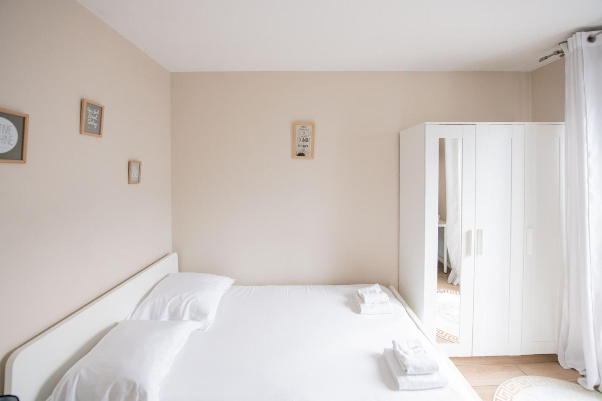 Elise De Roche Equipe Balcon Parking Rer B Apartamento Le Bourget Exterior foto