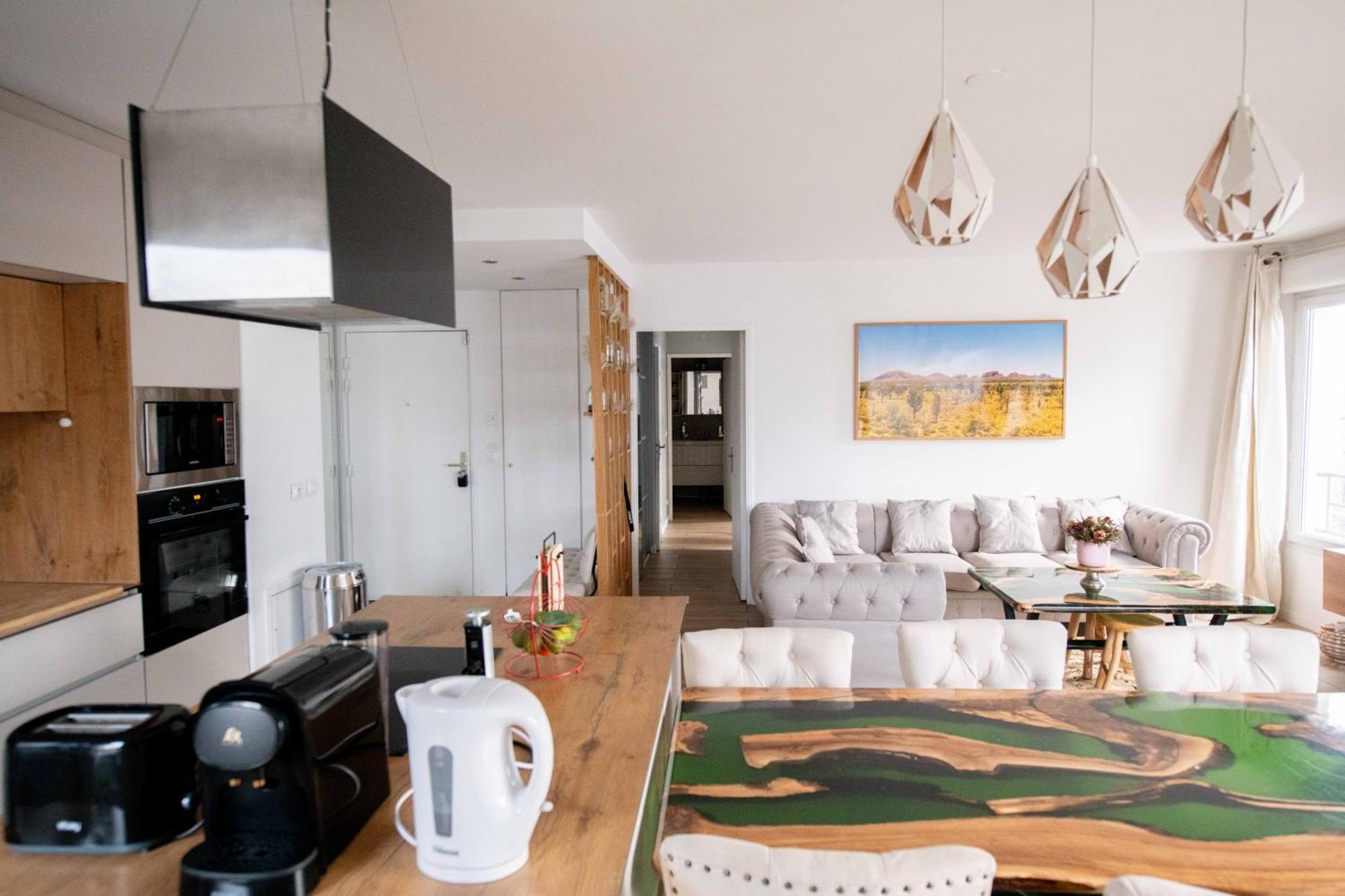 Elise De Roche Equipe Balcon Parking Rer B Apartamento Le Bourget Exterior foto