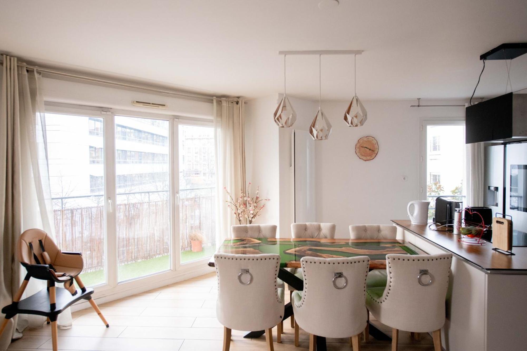 Elise De Roche Equipe Balcon Parking Rer B Apartamento Le Bourget Exterior foto